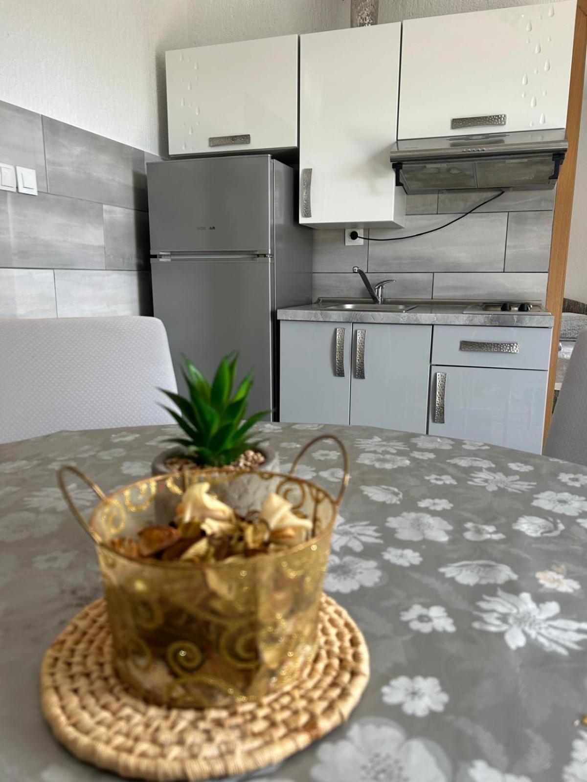 Apartmani Grgic トロギール エクステリア 写真