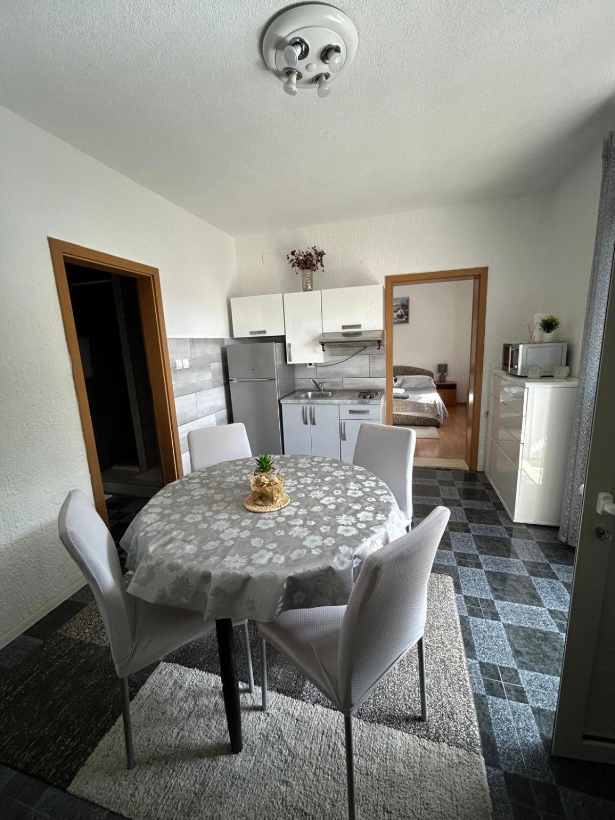 Apartmani Grgic トロギール エクステリア 写真